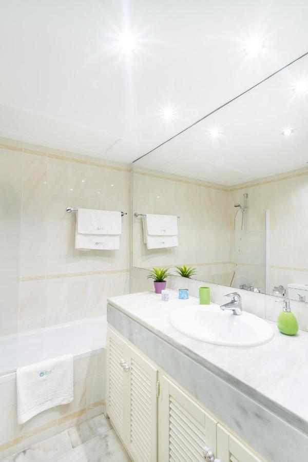 Marbella Banus Suites - Golden Beach Marbella Suite Exterior foto