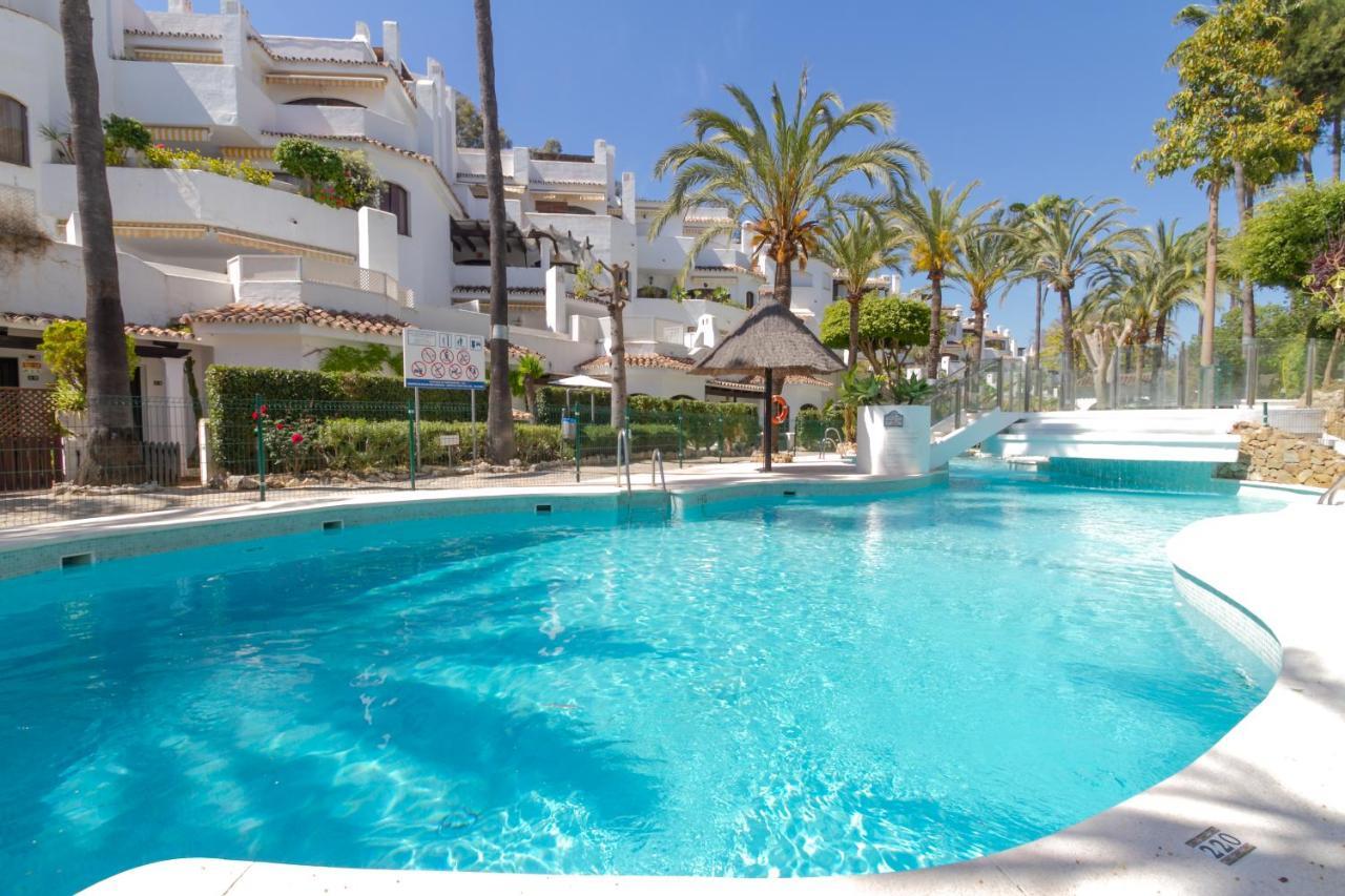 Marbella Banus Suites - Golden Beach Marbella Suite Exterior foto